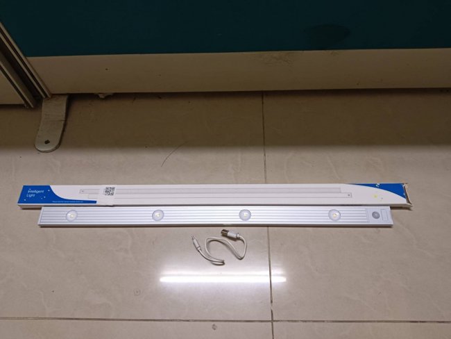 ไฟ LED ชาร์ชUSB ติดราวบันได ขั้นบันได ไฟ LED ชาร์ชUSB ติดราวบันได ขั้นบันได