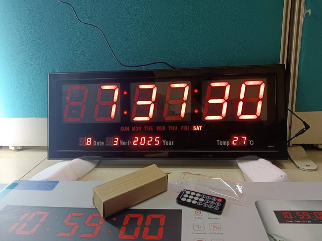 นาฬิกาแขวนดิจิตอล ขนาด 68.5*26*3CM นาฬิกาแขวนดิจิตอล ขนาด 68.5*26*3CM