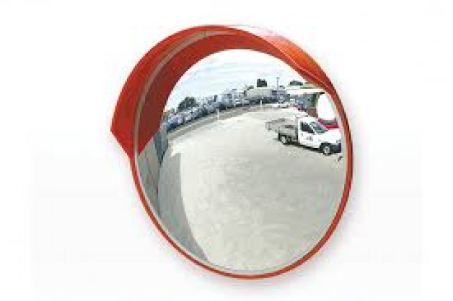 กระจกโพลีคาร์บอเน็ต 